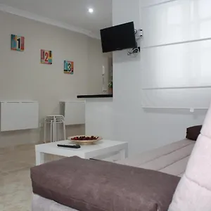 Apartment And New Very Close To The Center 2ºa, Málaga
